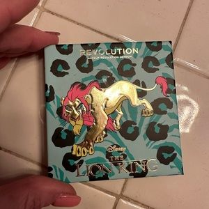 Revolution The Lion King eyeshadow palette
